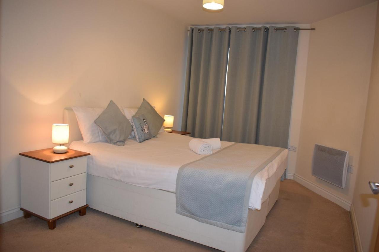 2 Bedroom & 2 Bathroom Apartment - Tca58 واتفورد المظهر الخارجي الصورة